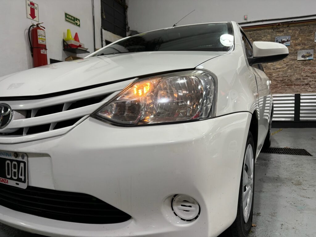 Etios Xs 2015