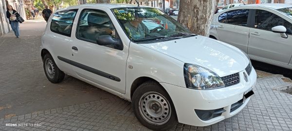 Clio 2 F2 2009 - Image 2