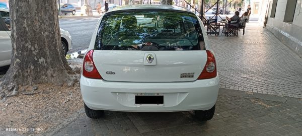 Clio 2 F2 2009 - Image 3